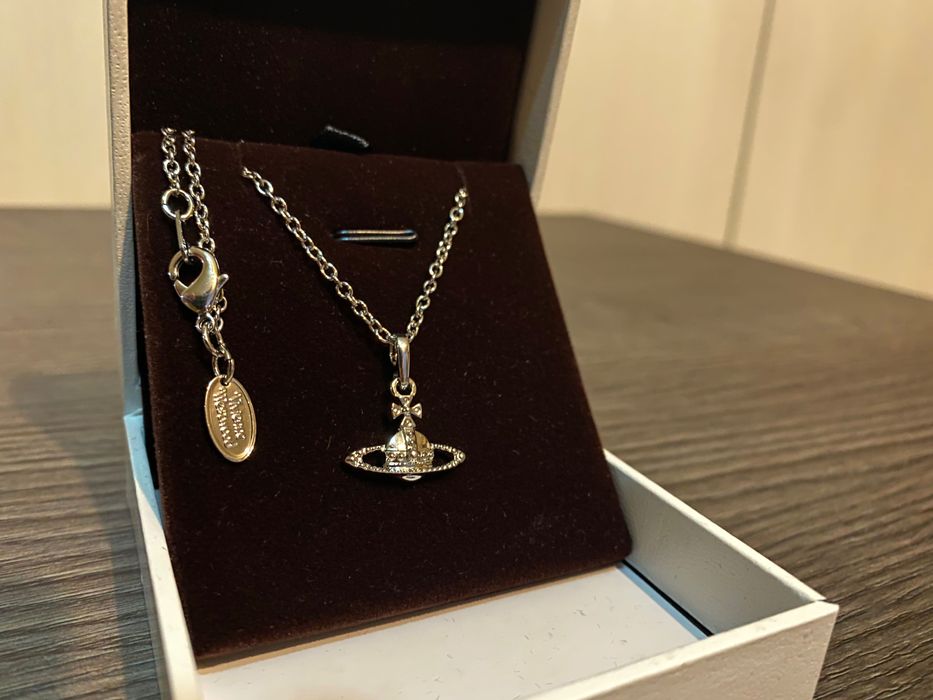 Latisor Vivien Westwood / Vivienne Westwood