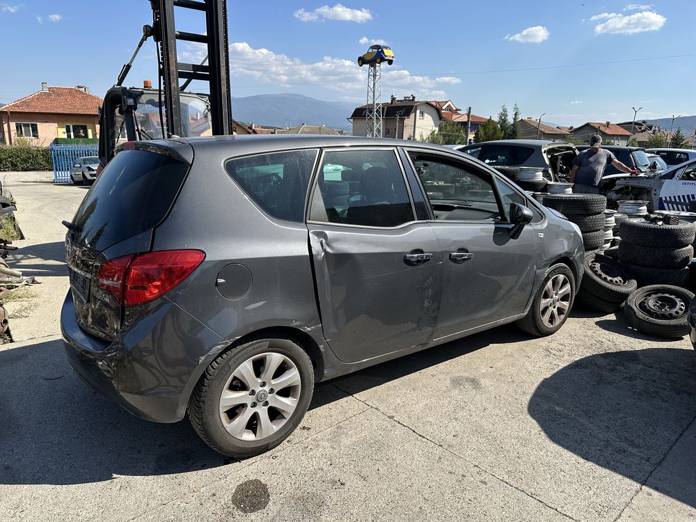 Opel Meriva 2012 1.3 cdti НА ЧАСТИ