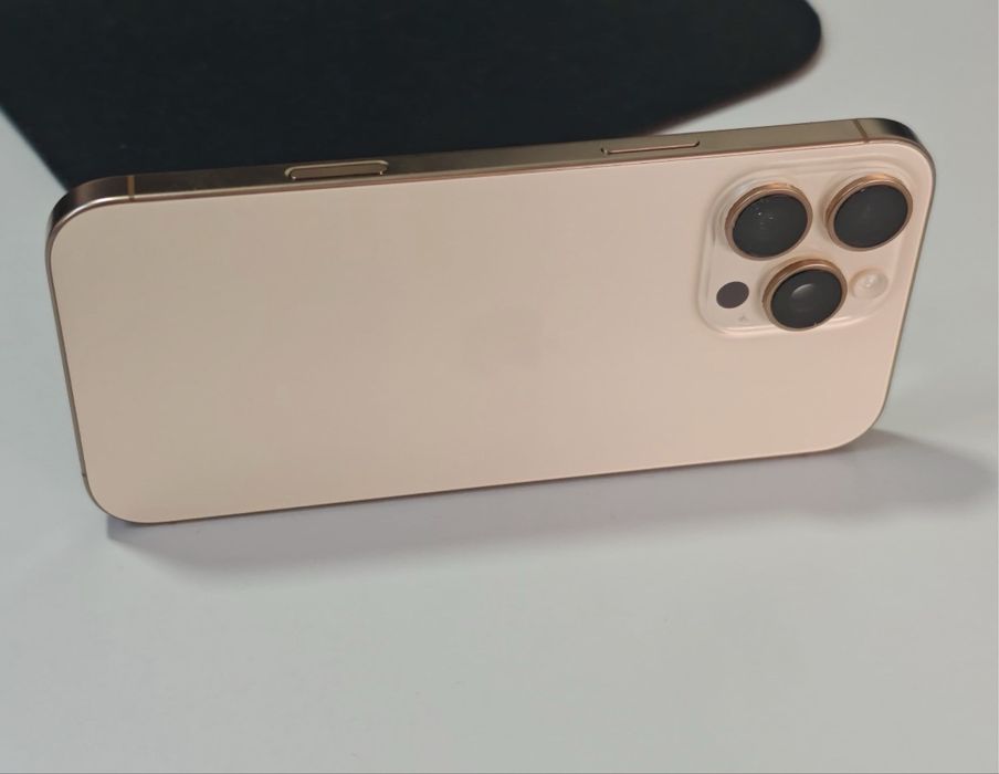 iPhone 16 PRO MAX  512 GB  Accept Schimburi