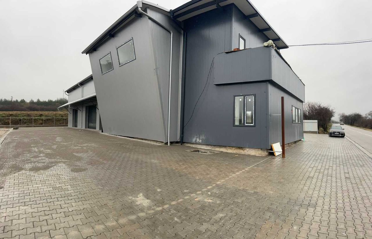 Дава се под наем Промишлена сграда в Перник, Църква - 710 кв.м за 1020 € - Снимка #10
