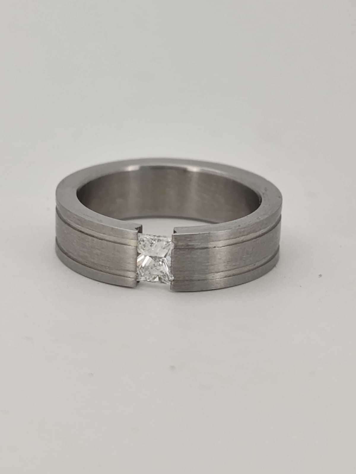 Inel tension cu diamant natural aprox 0.45ct