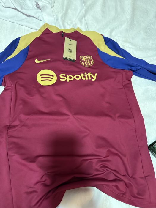 Barcelona zip top горнище 23/24