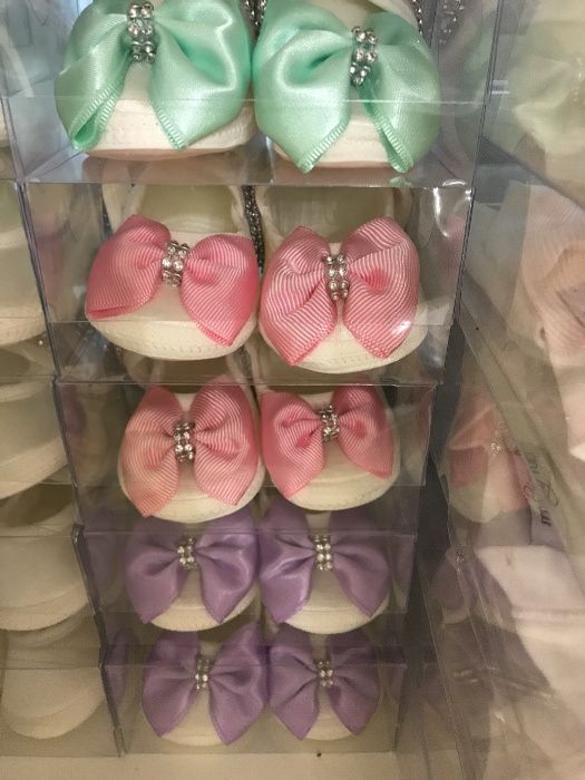 Новорождённой обуви и шапки комплектом