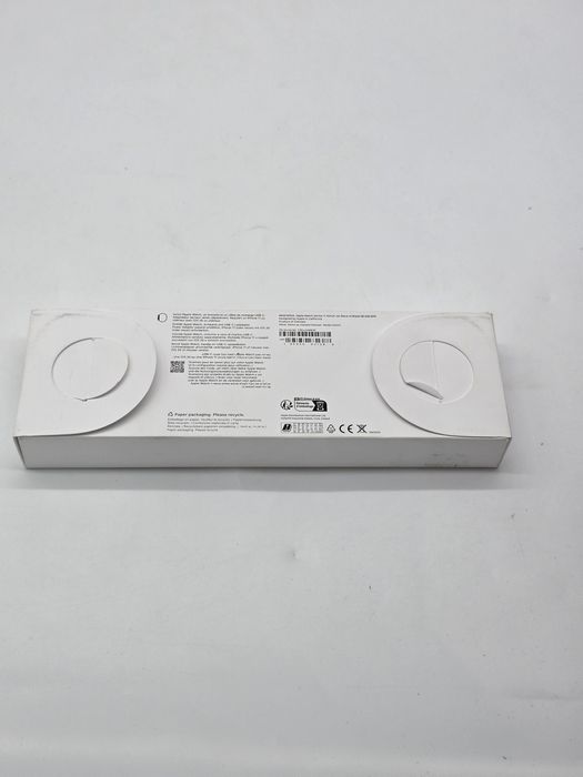 Apple Watch 11 GPS, Carcasa Jet Black Aluminium 42mm, Black Sport Band