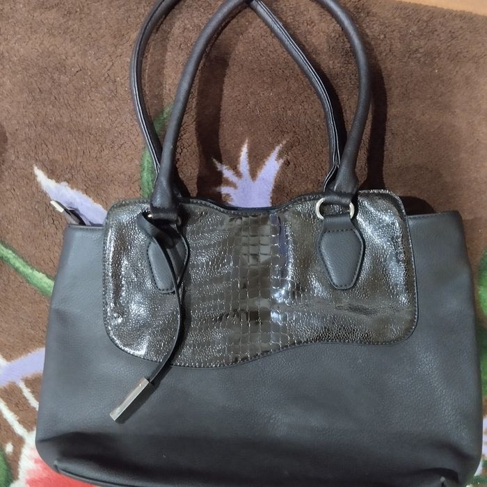 Продам женскую сумку