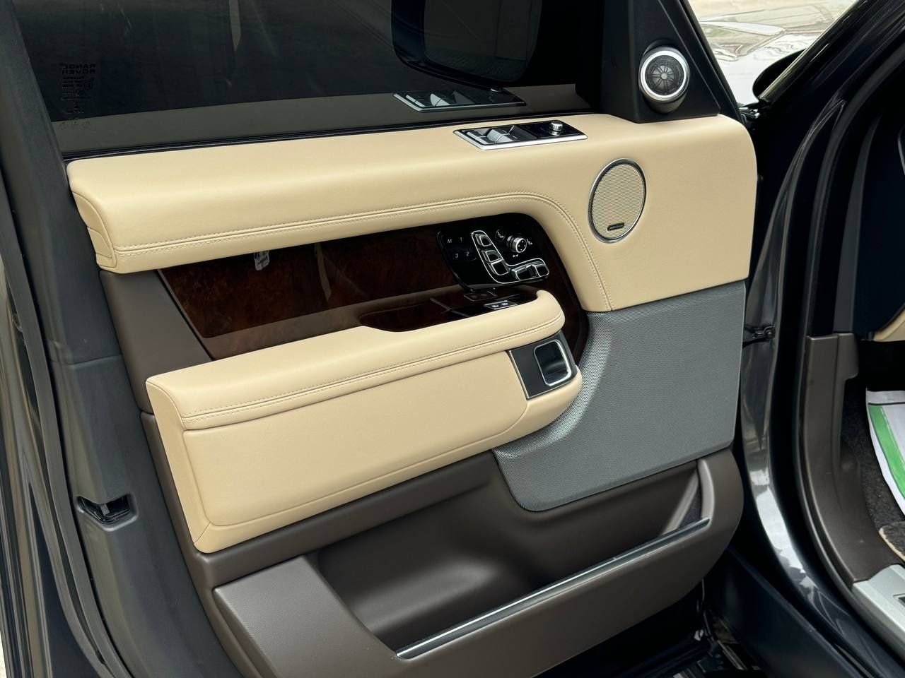 Land Rover Vogue Autobiography P525 Аренда. с выкуп