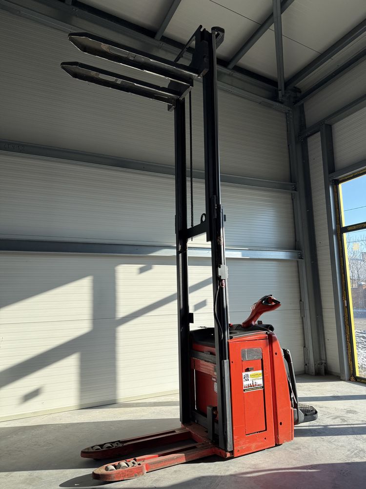 Inchiriem stivuitoare 1-6 tone diesel gaz electric