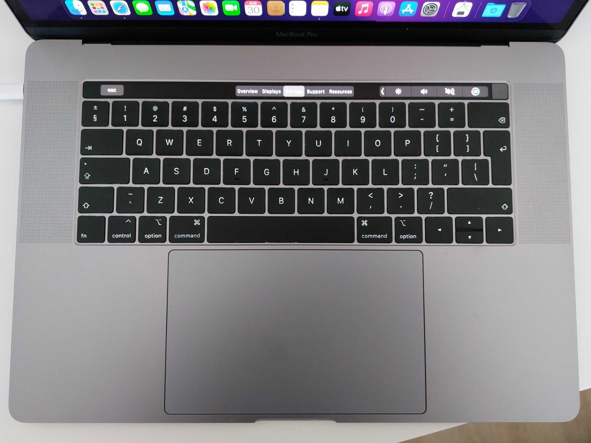 MacBook PRO 15Inch, 2017 , i7, 500SSD