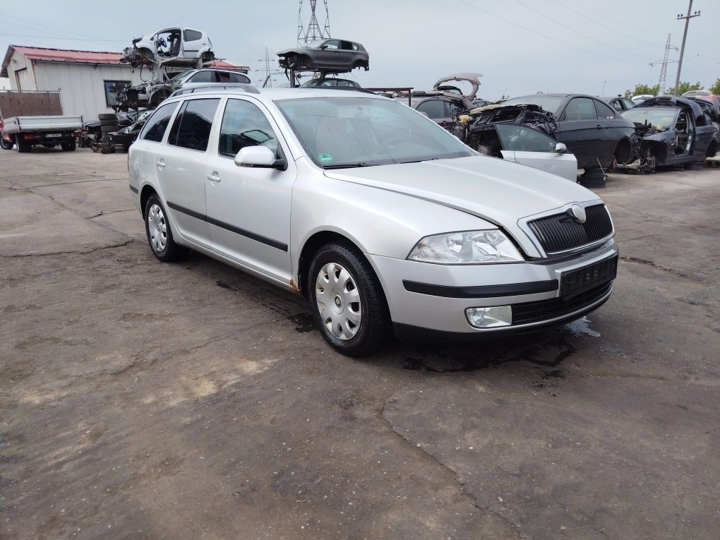 Dezmembram Skoda Octavia 2 2006 1.9tdi BKC Manual