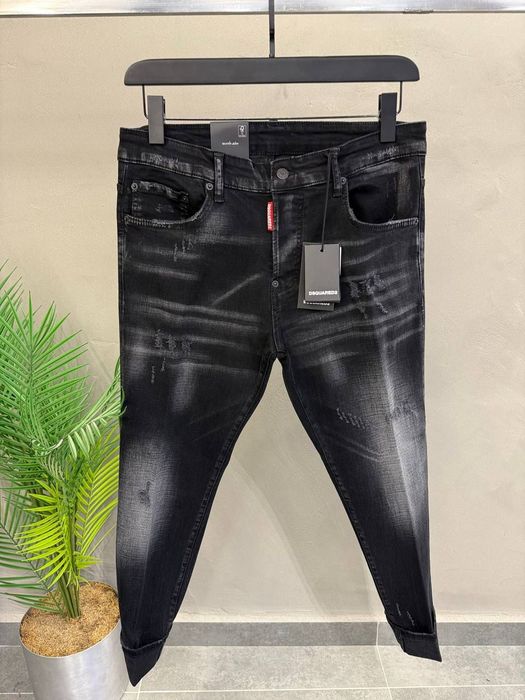 Blugi dsq2 model nou