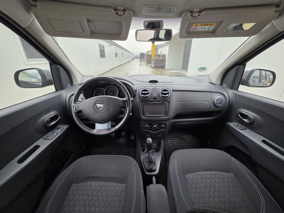 Dacia Lodgy Stepway 7 locuri 141000km 1.2 tce model pentru export