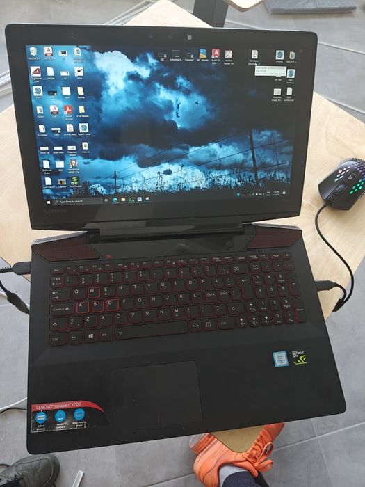 Lenovo Ideapad Y700 Intel core i5