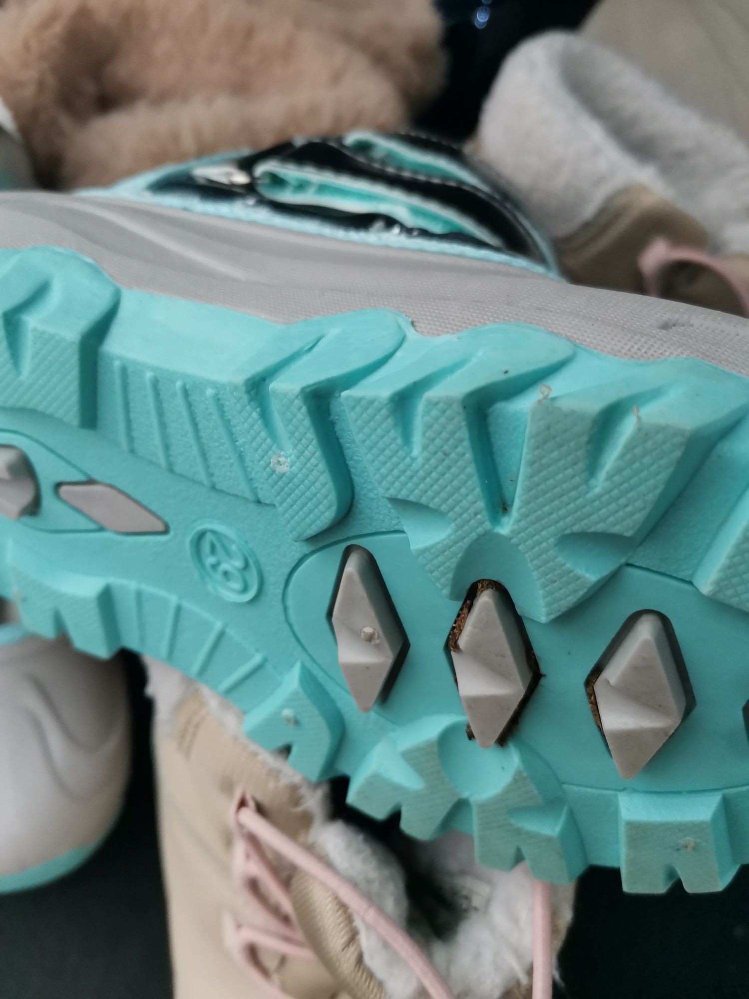 Zara columbia  crocs