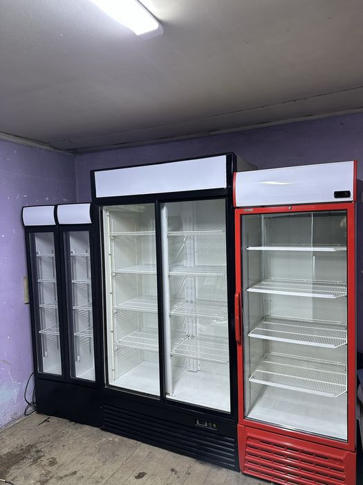 Продам витрины холодильники