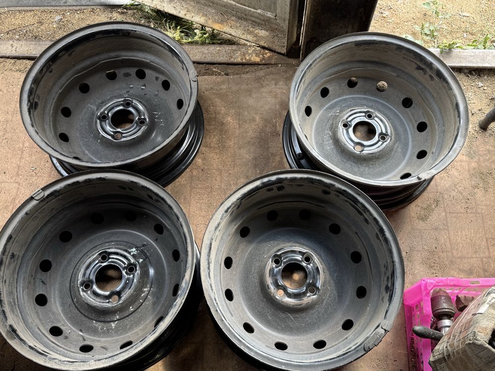 Продам диски  4х100 R15