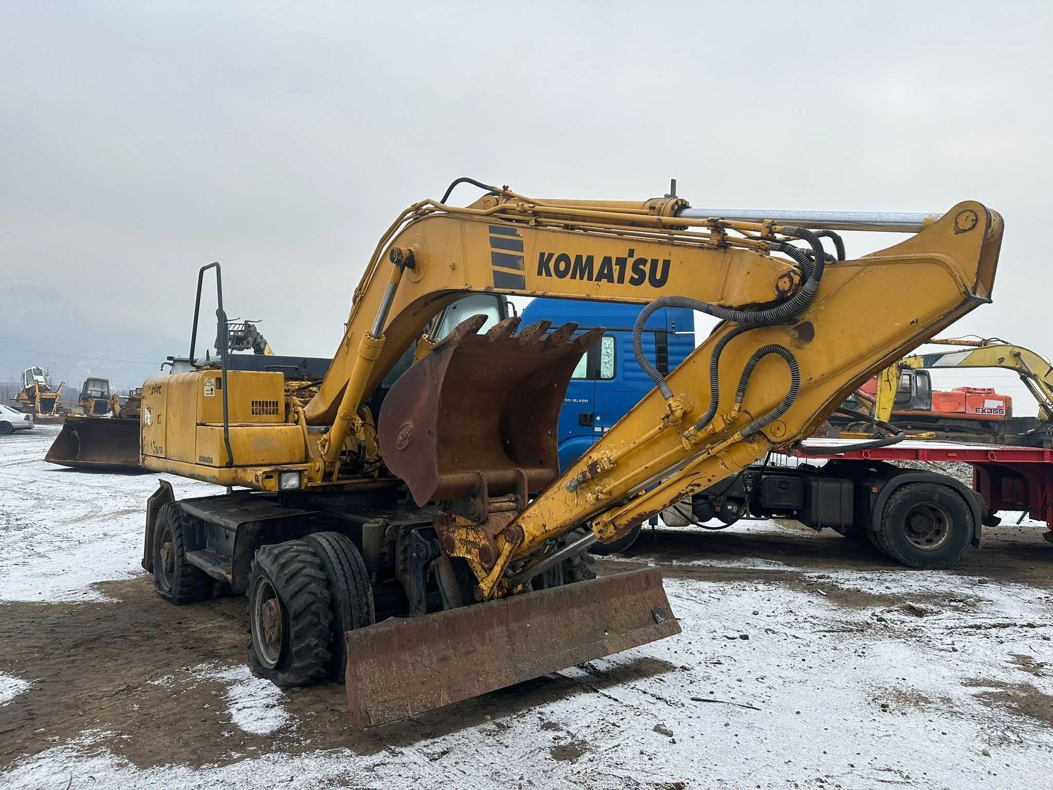 Dezmembrez excavator pe roti Komatsu PW 150