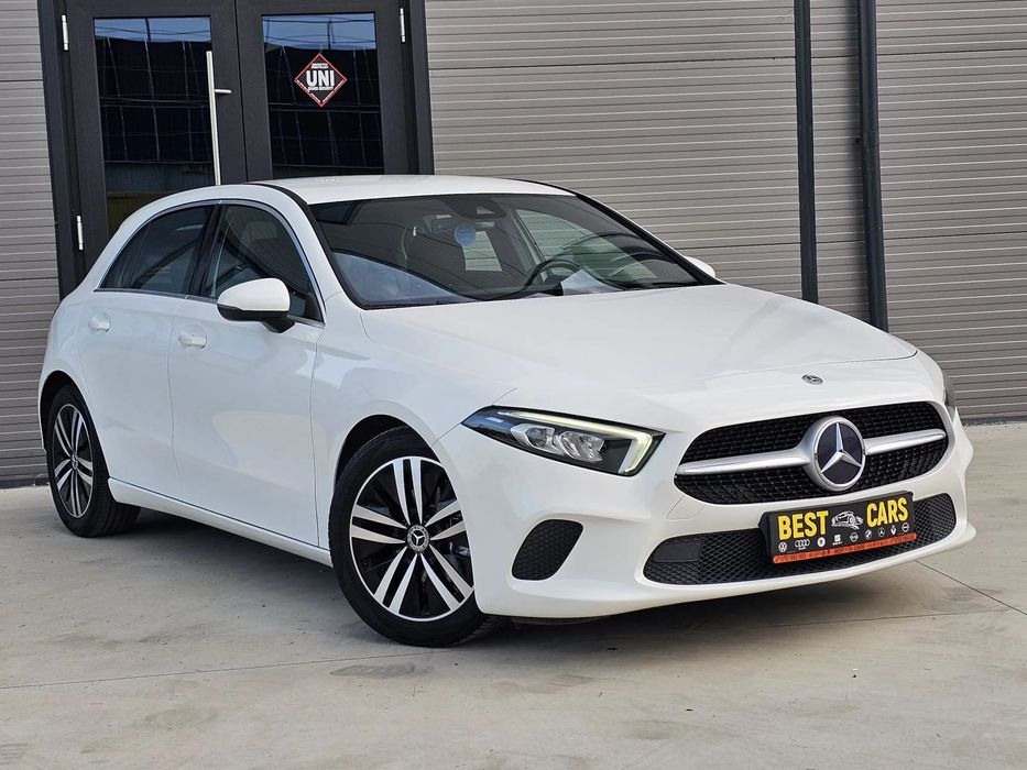 Mercedes-Benz A Sistem navigatie/ Distronic/ Interior piele/ Dlublu climatronic