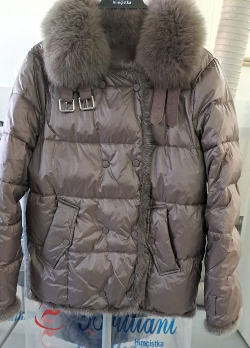 продам пуховик зимнии, очень тёплый