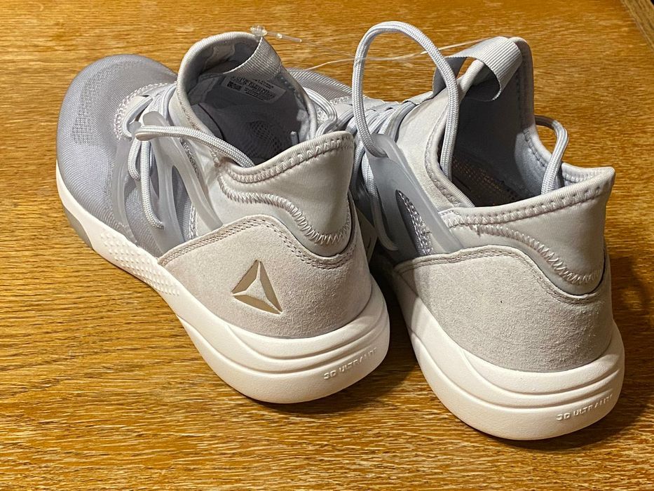 Bascheti Reebok/ noi/ 38/ orig/ basket/ airmax/ nike/ adidas/ sneakers