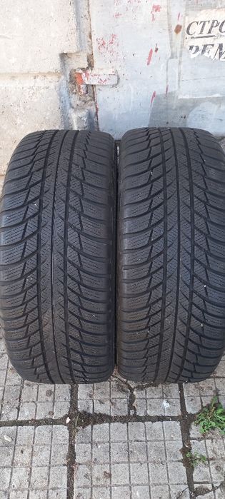 225 45 18 Bridgestone 2бр. Като нови