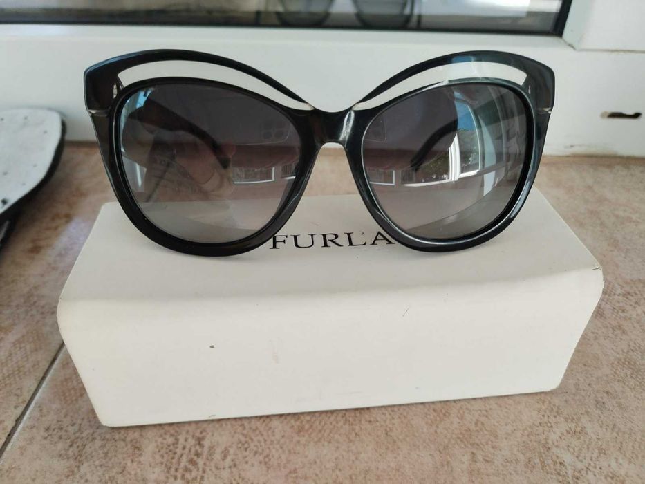 Оригинални слънчеви очила Furla с прозрачен елемент