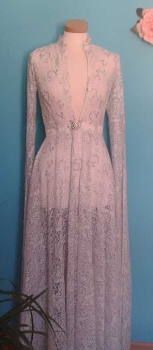 Vand rochia de mireasa