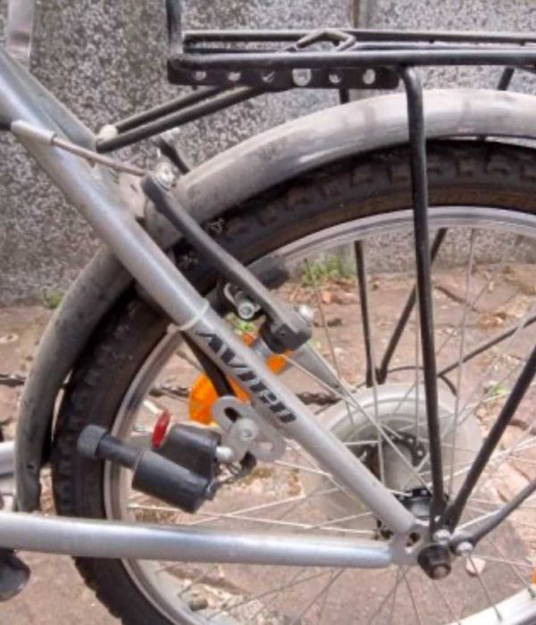 Продавам детско колело много запазено.Почти ново.