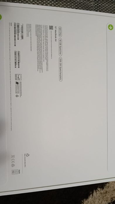 Apple MacBook Air 13"  M4 16 gb ram 256 gb