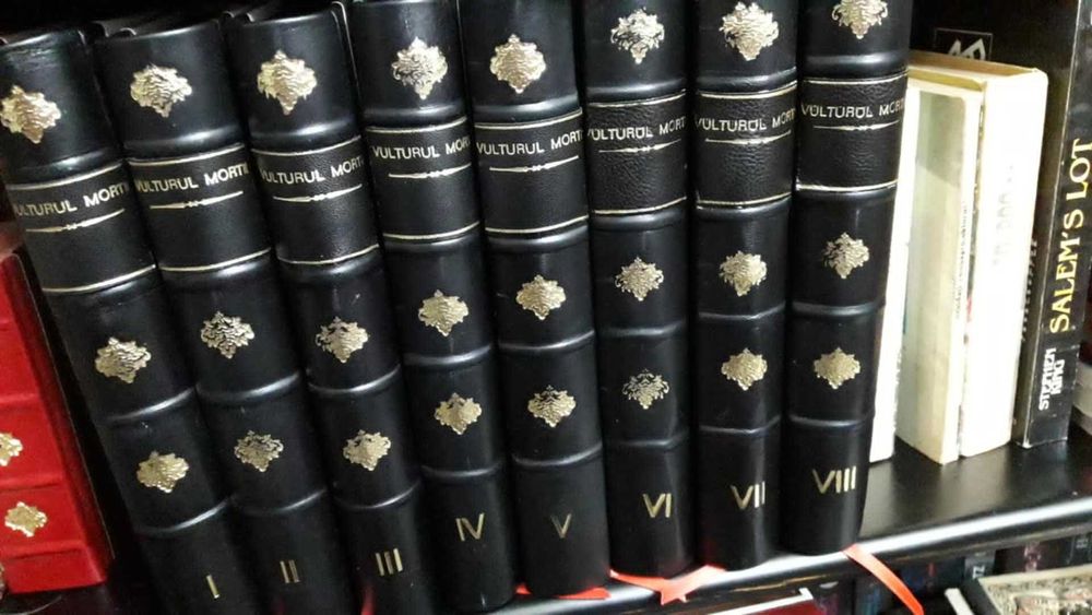 Vulturul Mortii 8 vol-fascicole