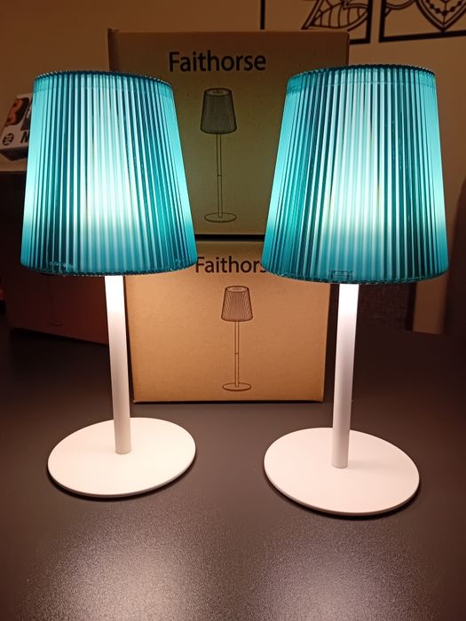 Set de 2 lămpi de masa Led Faithorse.