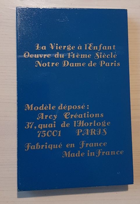 Мемориална плоча от Катедралата Нотре Даме в Париж