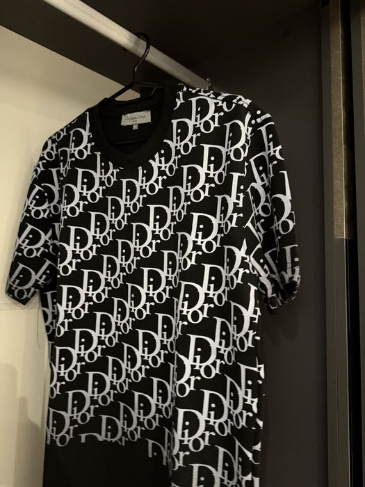 Balensiaga. тениска