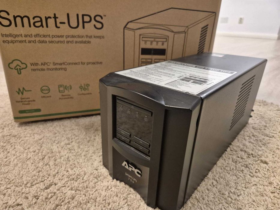 UPS APC 750 Smart LCD