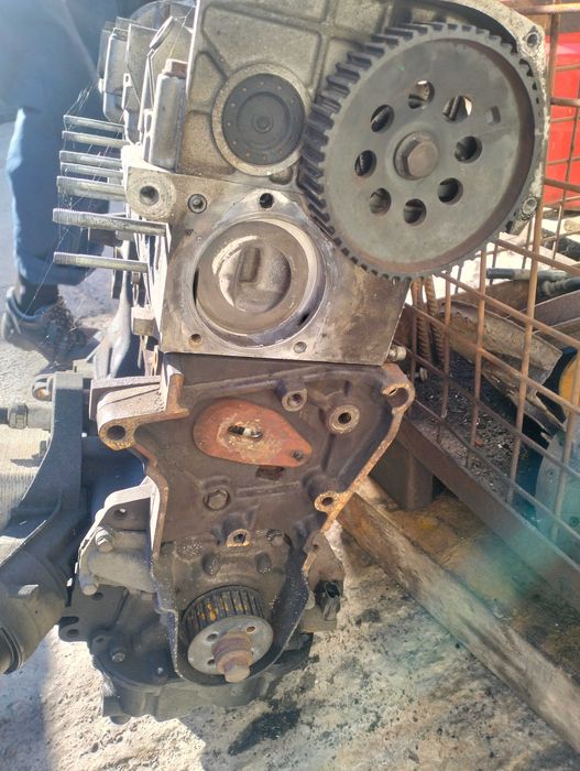 Motor Opel insignia 2.0  motorina