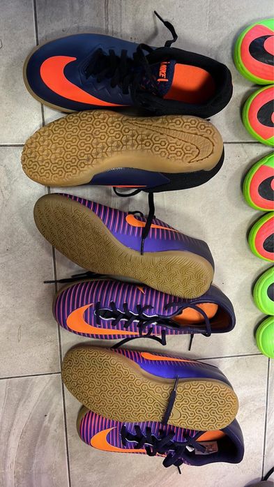 Обувки за футбол за малки и големи