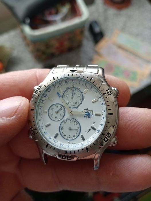 Ceasuri pentru piese sau reparat