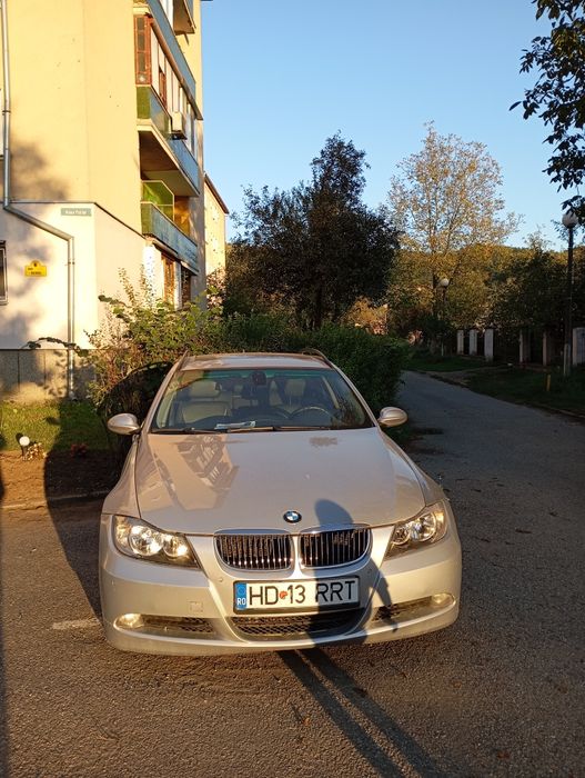 Vând BMW 320d,impecabil