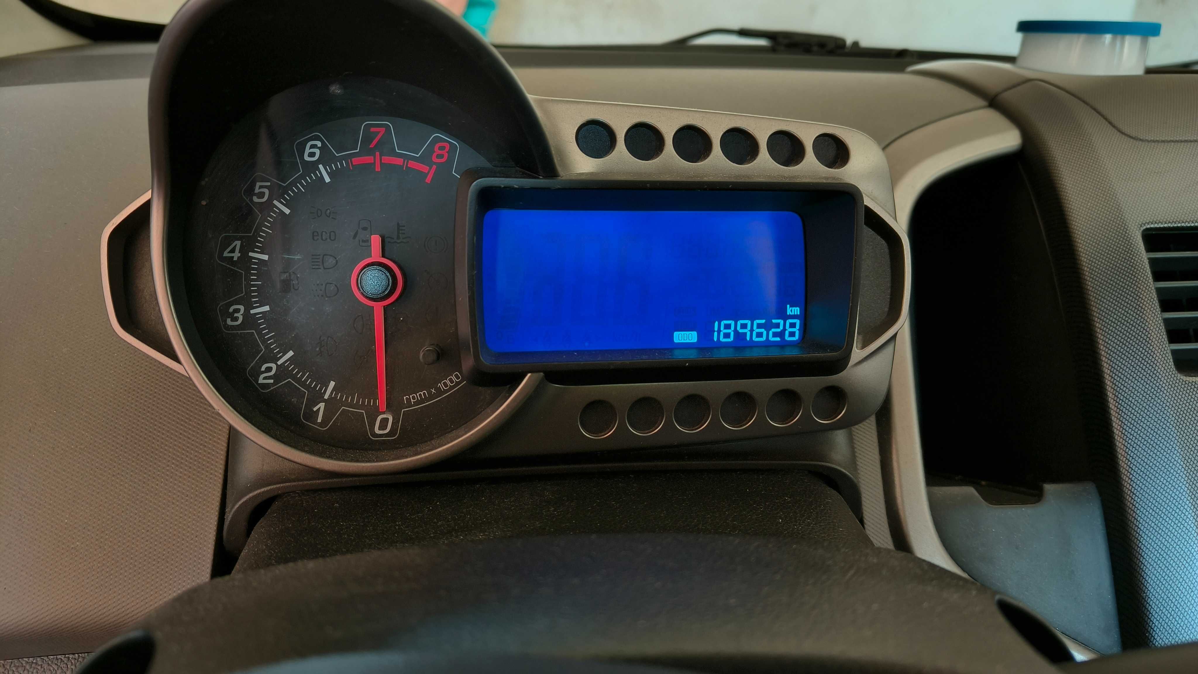 Chevrolet Aveo 1.6, 116к.с, 2012,  повреда в авт.кутия