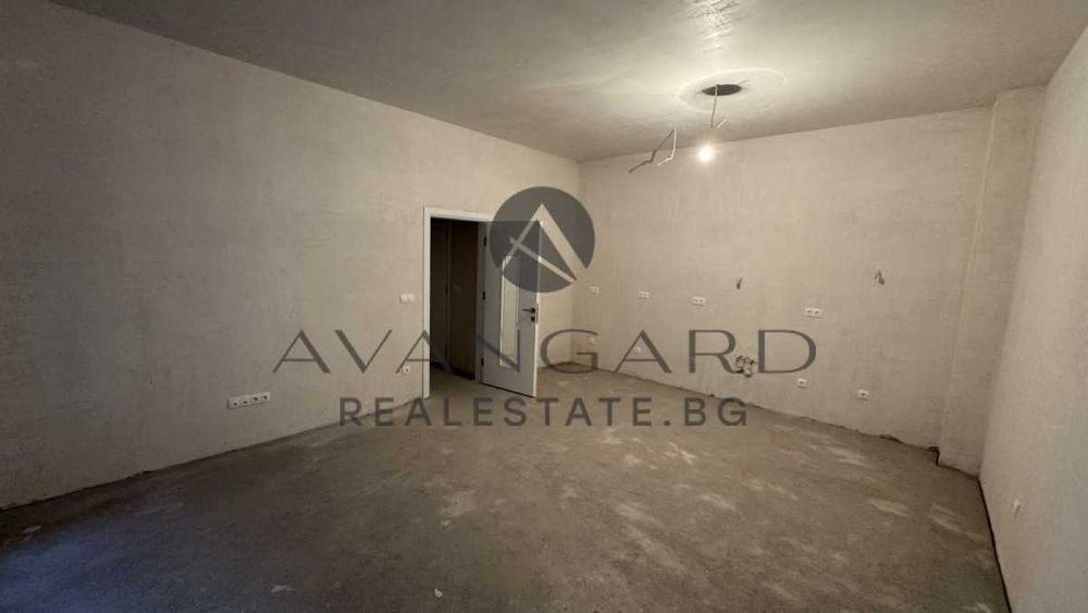 Продава се Тристаен апартамент в Пловдив, Каменица 2 - 117 кв.м за 1411 €/кв.м - Снимка #1