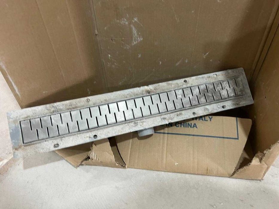 Душевой трап (душевой желоб, трап водоотводящий) б/у