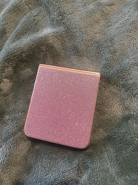 Samsung galaxy Z flip 4