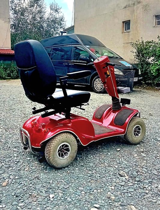 Scuter Carut electric pentru persoane cu dizabilități handicap