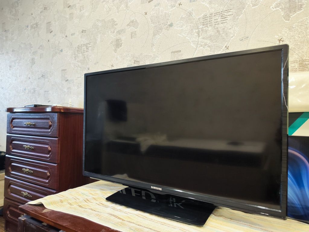 Продается телевизор Samsung LED-40E58TS