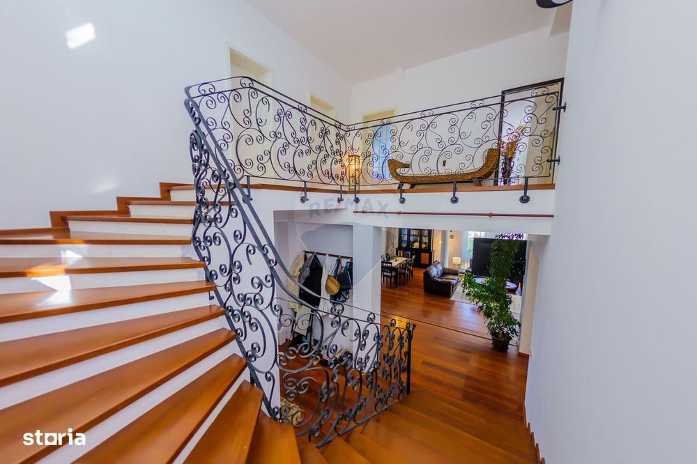 Casă elegantă în zonă exclusivistă, cu priveliște de vis