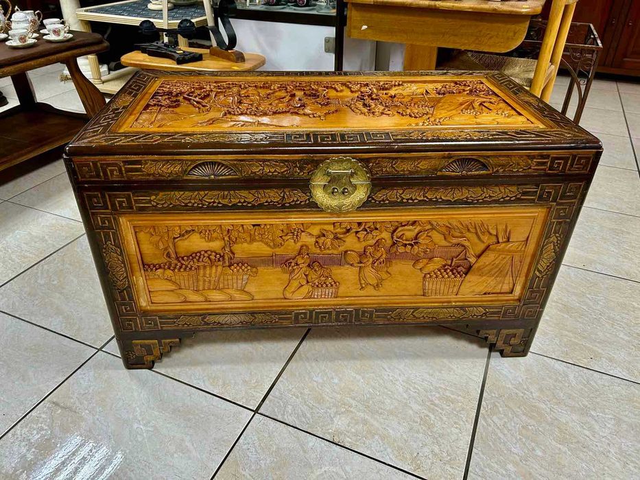 Сандък ръчна дърворезба Холандия