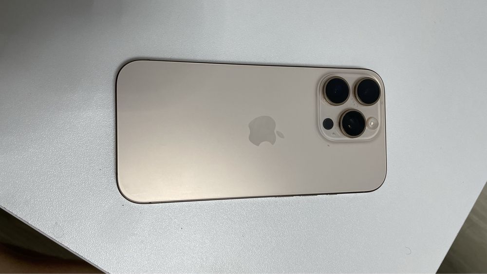 продается iphone 16 pro Б/у 128гб