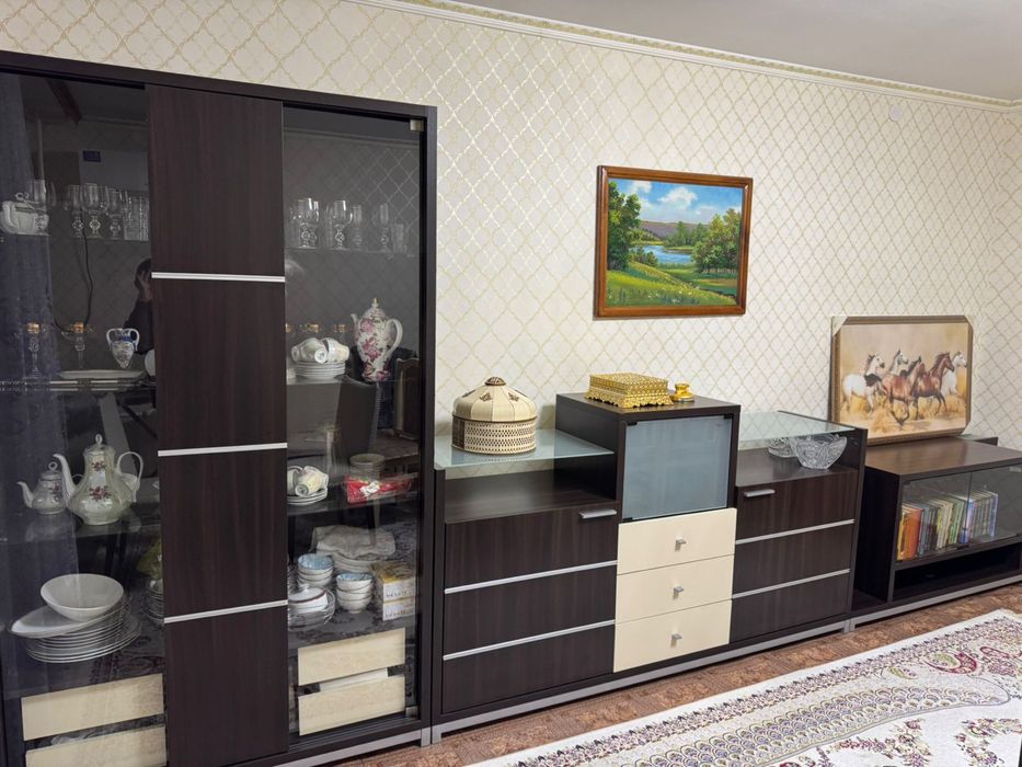 Продам гарнитур для гостиной