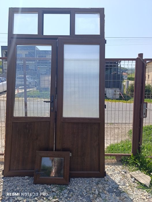 Vând poarta termopan