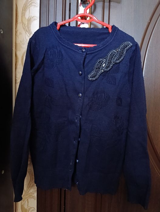 Продаются тёплые джемпера.