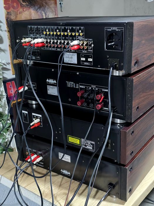 Linie audio SONY ,deck TC-K970ES, cd-player CDP-X555ES, amplificator